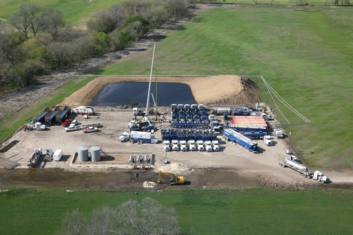 美國頁巖氣開發現場